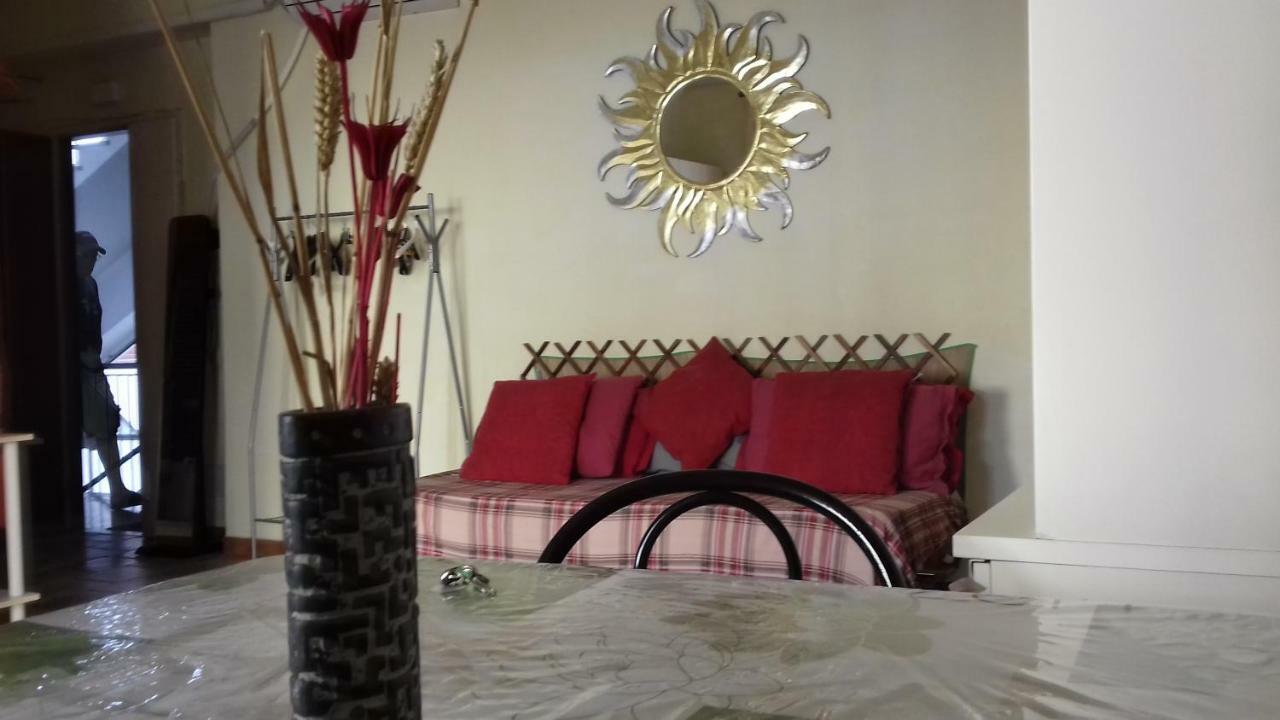 포르투산투스테파노 Ampio Monolocale Con Balcone Fronte Mare 빌라 외부 사진